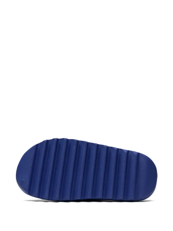 adidas Yeezy
YEEZY pantofle "Azure"