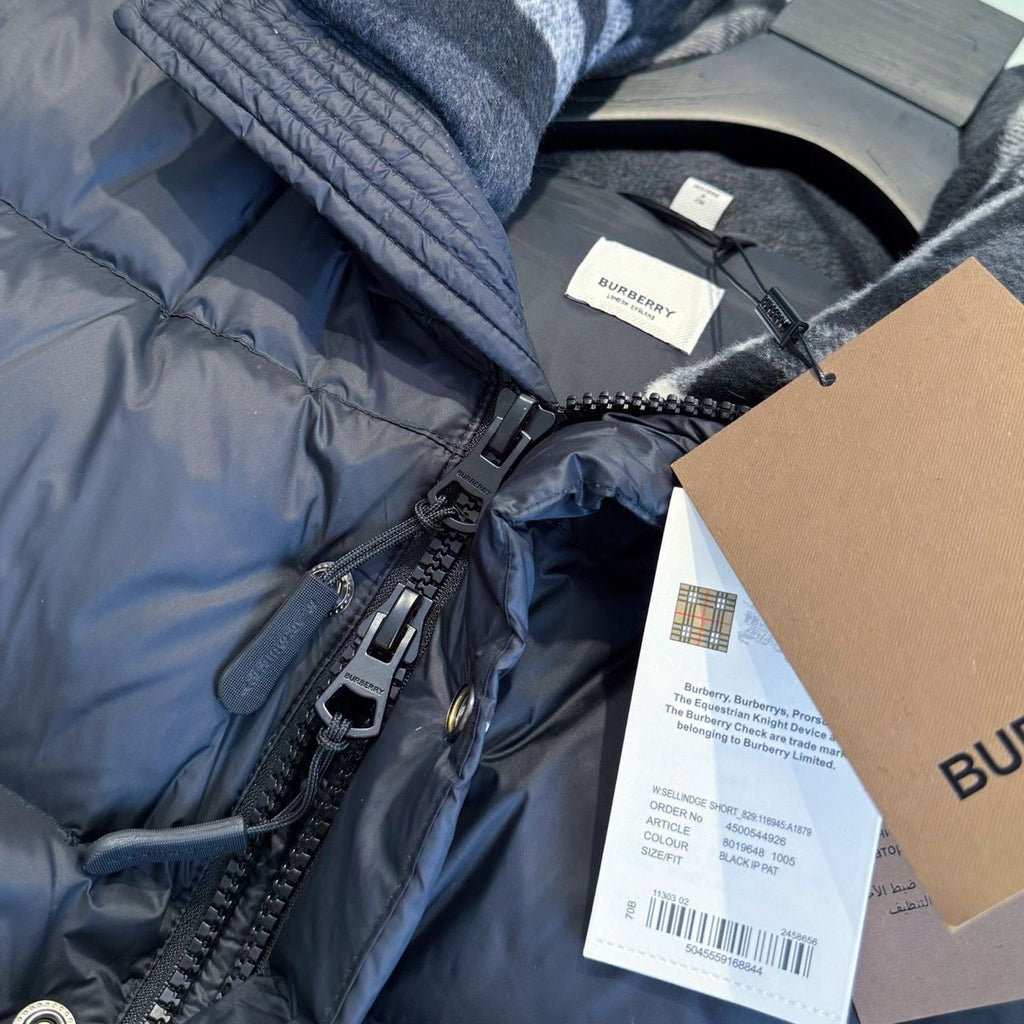 Burberry - péřová bunda černá