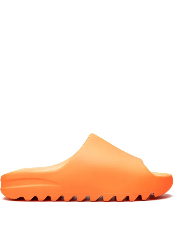 adidas Yeezy
YEEZY "Enflame Orange" slides