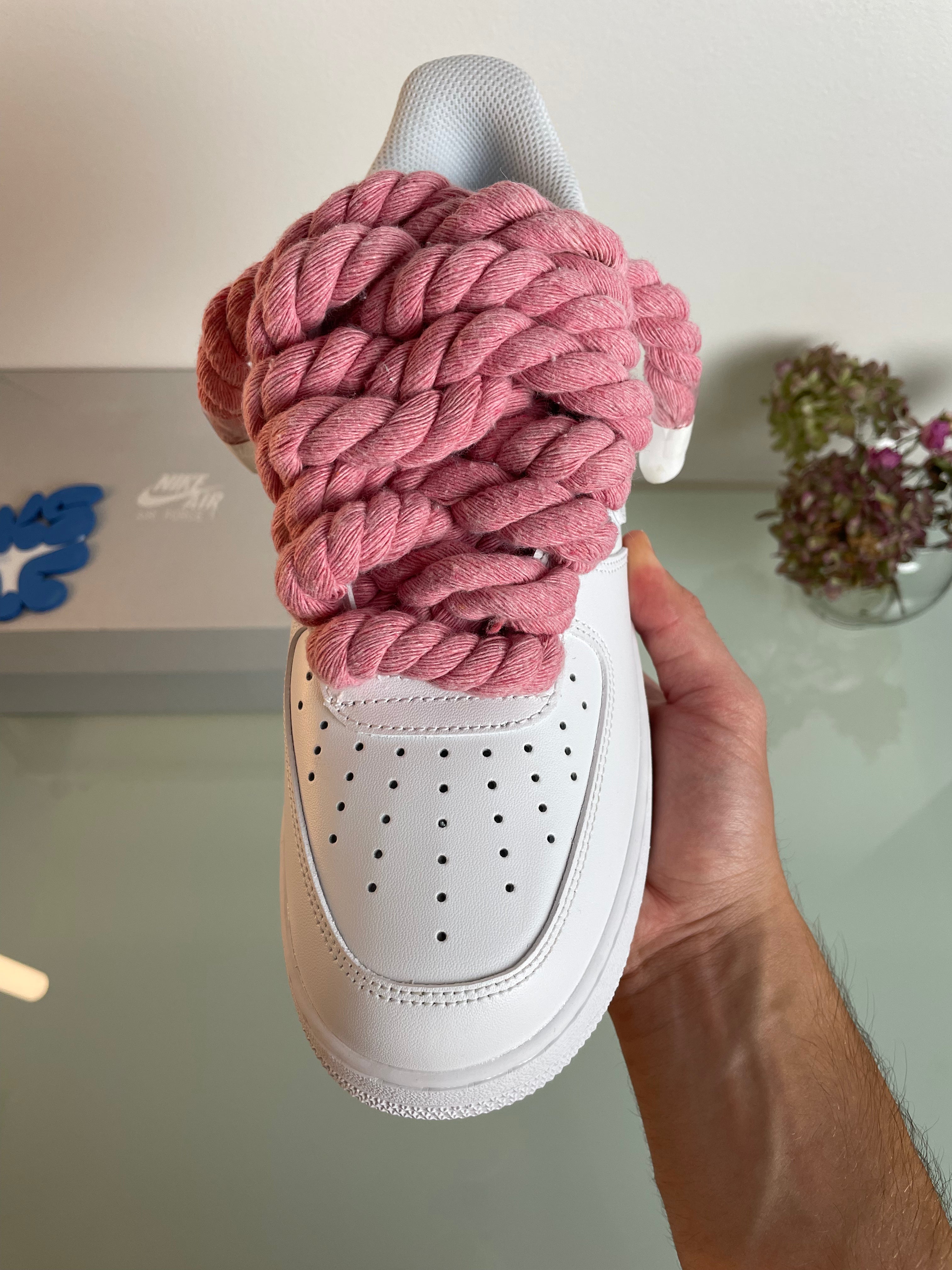 Air Force 1 s lanovými tkaničkami